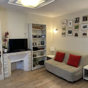  Appartamento Heart Of Paris, Quiet, Perfect To Enjoy The Francia